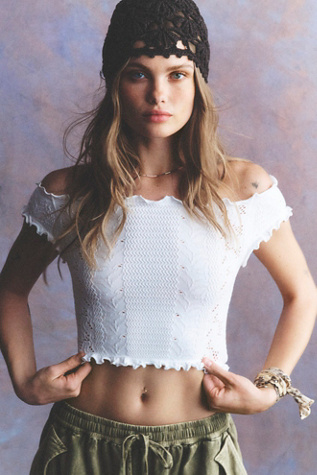 So Soft Frill Seamless Micro Crop