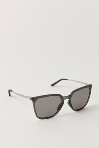 Женские солнцезащитные очки Oakley Sielo Sunglasses, цвет: Оливковый чернильный — фото 2