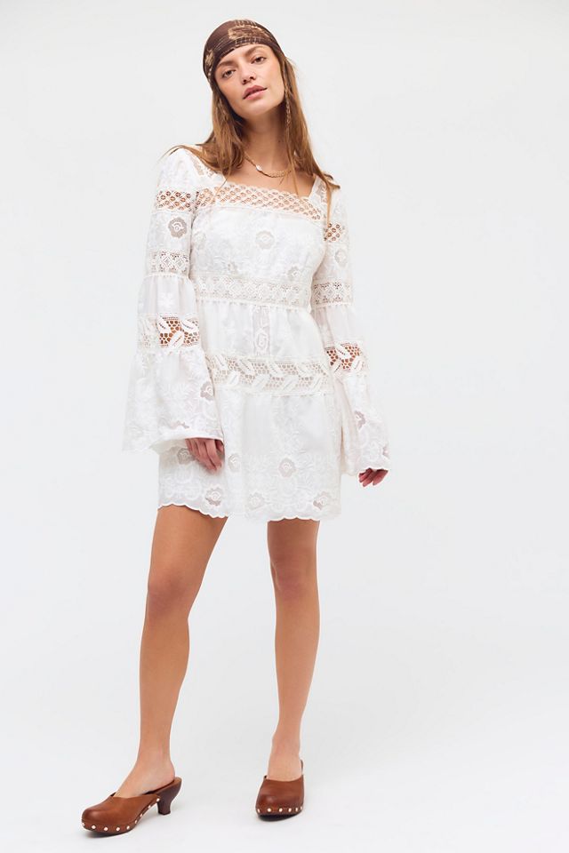 white lace sleeveless midi dress Amber White Sleeveless Floral Lace Midi Dress, M / White main image 1