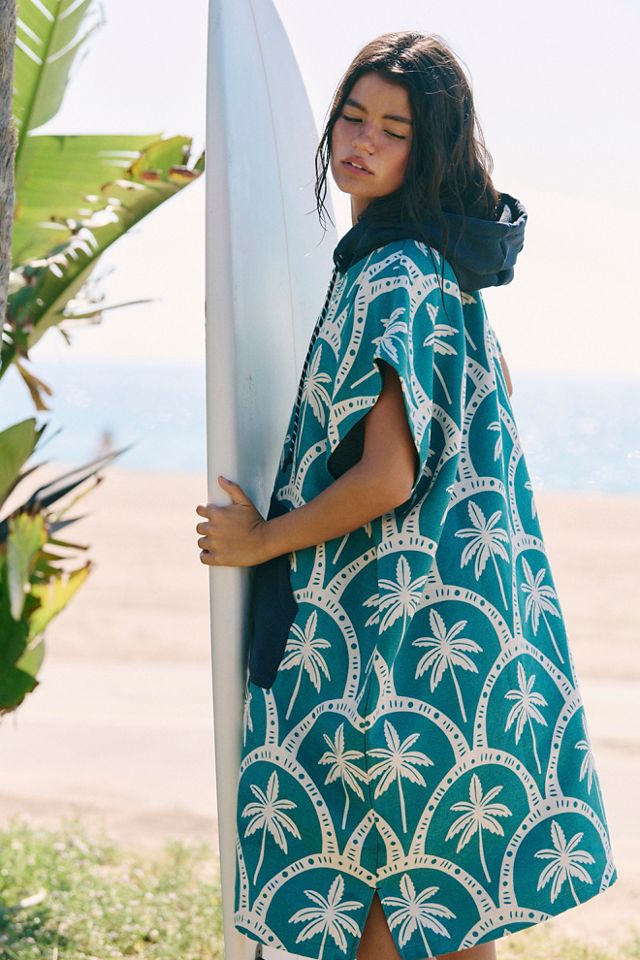 Nomadix Surf Changing Poncho #1