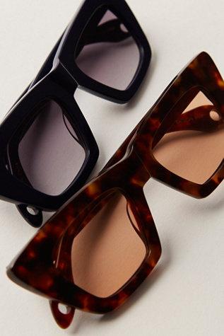 Elisa Johnson Lori Sunglasses at Free People in Brown