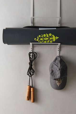Yamazaki Over-the-Door Fitness Equipment Hanger