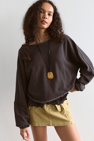 We The Free To The East Pullover