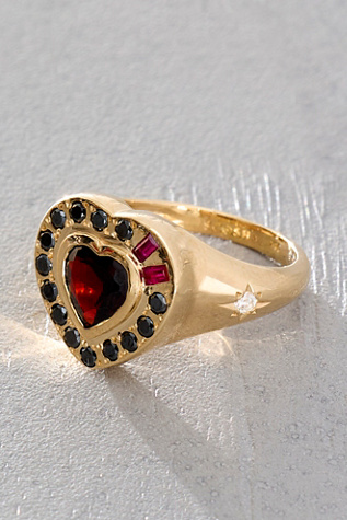 Scosha The Corazon Ring With Garnet