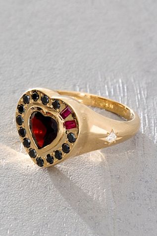 Scosha The Corazon Ring With Garnet