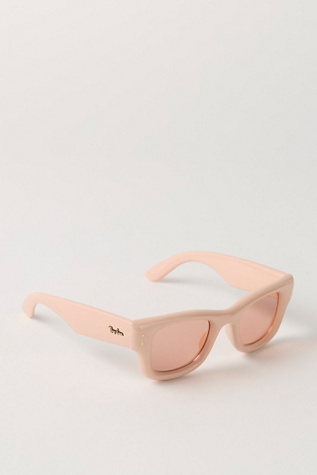 Женские солнцезащитные очки Ray-Ban Puffer Wayfarer Sunglasses, цвет: Однотонный телесный — фото 2