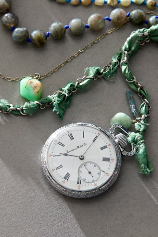 Женские часы Ariana Ost Vintage Green Watch Swag Brooch, цвет: Vintage Watch — фото 2