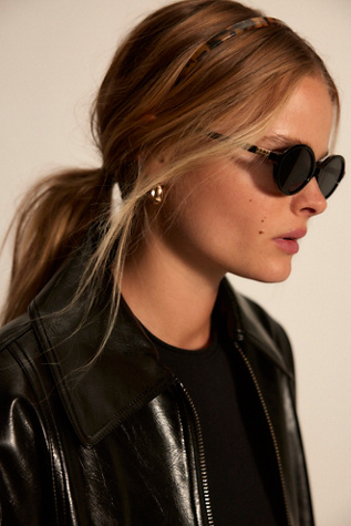 Bertie Skinny Resin Headband by Free People in Brown