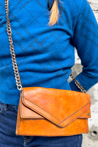 Vintage 1970’sBrown Leather Shoulder Bag Selected by Nomad Vintage