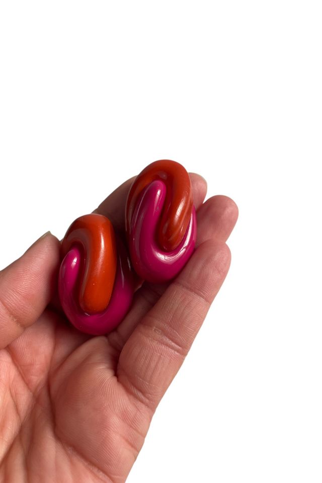 Vintage Sculptural Two-Tone Plastic Earrings Selected By Ankh By Racquel #1