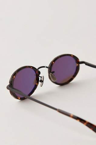 Женские солнцезащитные очки Garrett Leight Alper Sunglasses, цвет: Черепаховый матовый чёрный — фото 3