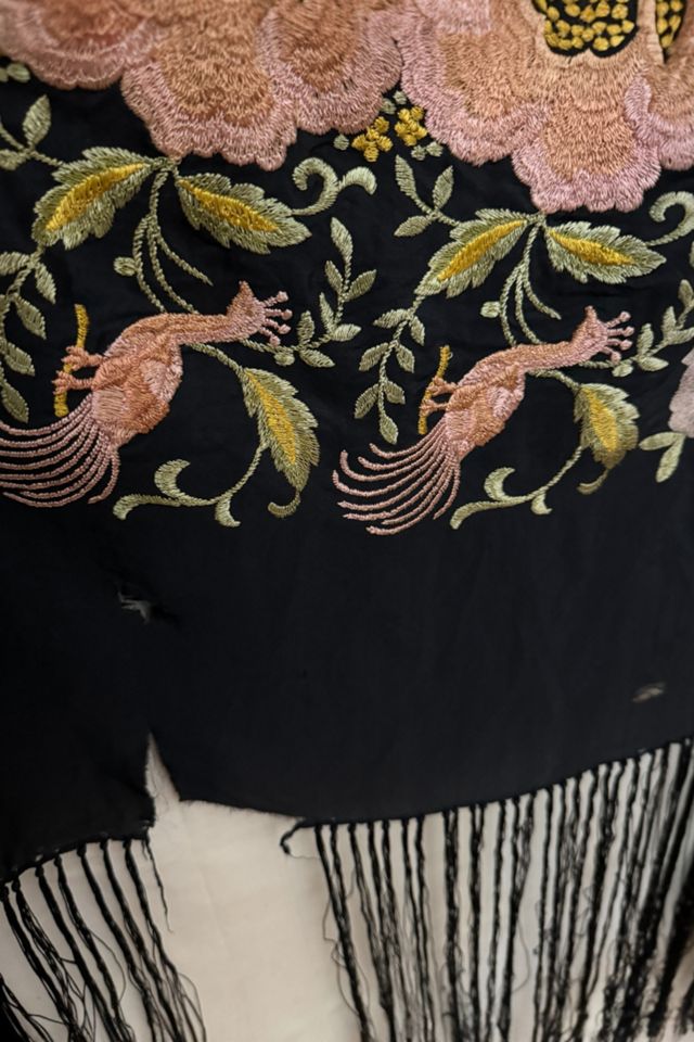 GOOD DAYS Vintage 1920s Piano Shawl #2