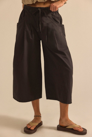 Женские брюки Free People Telluride Wide-Leg Crop Pull-On Solid, цвет: Чёрный — фото 3