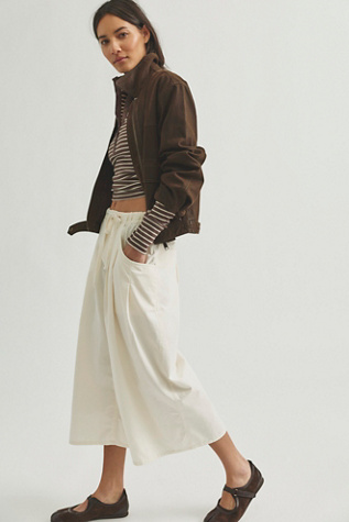 Telluride Wide-Leg Crop Pull-On Solid Pants by Free People in White, Size: M