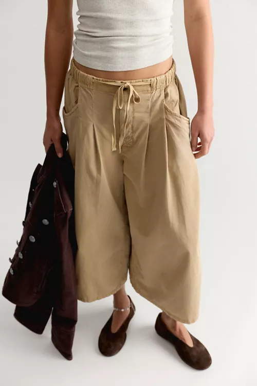 Telluride Wide-Leg Crop Pull-On Solid Pants