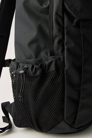 Рюкзак FP Movement Cotopaxi Clase 28L Daypack, цвет: Чёрный — фото 3