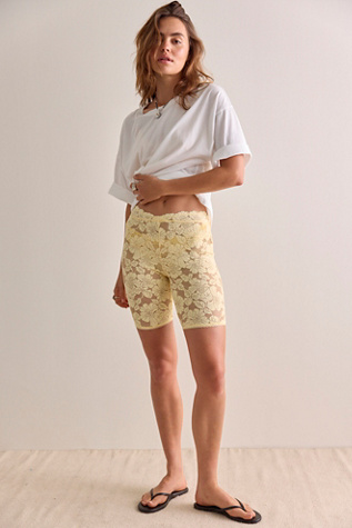 Lace Pursuit Bike Shorts