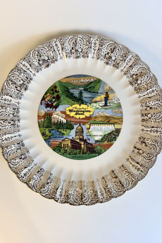 Vintage Washington State Souvenir Collector Plate  “Fascinating Washington State” selected by Stagecoach Home Design LLC