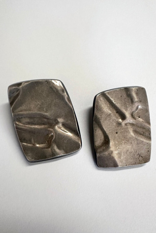 Vintage 1980s Brutalist Clip On Earrings Selected by Cherry