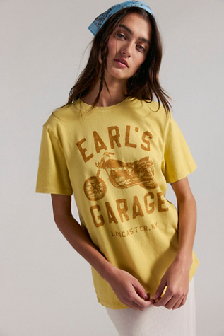 Earls Garage Tee