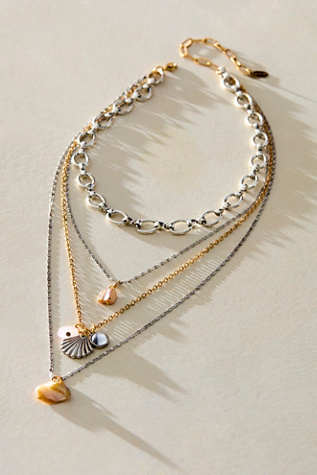 Vera Layer Necklace