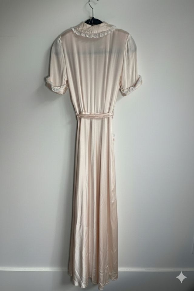 Nostalgic Nomade Soft Pink Satin Wrap House Dress w/ Lace Collar #3