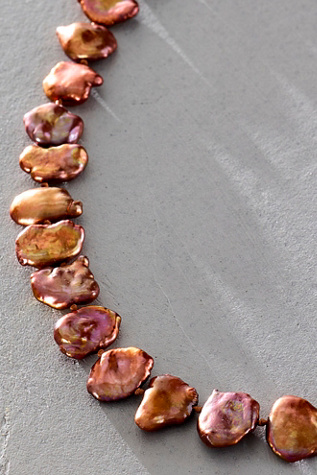 Женское колье Atma Prema Mocha Keshi Pearl, цвет: Мокко — фото 2