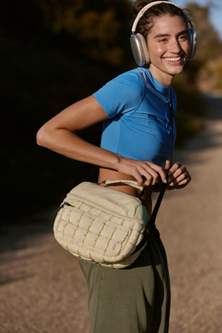 Женская сумка FP Movement Quilted Cooler, цвет: Лаймовый — фото 2