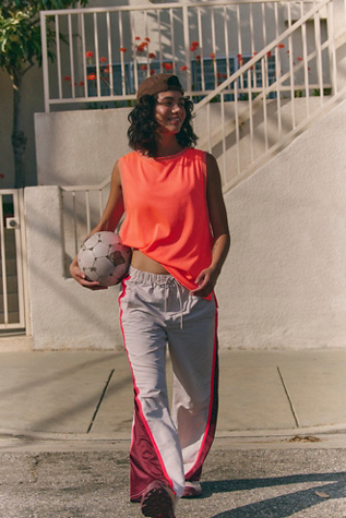 FEALENA ボディフィットスパッツM Medium-Impact Athletic Leggings | FP Movement