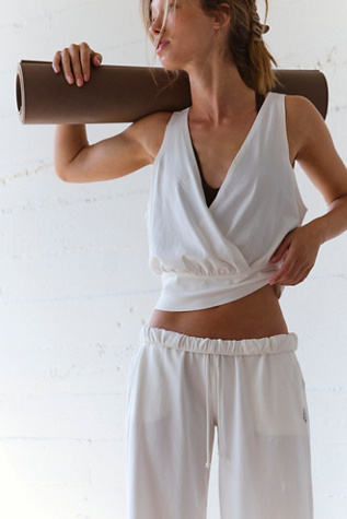 Hot Shot V-Neck Set - thumbnail 3