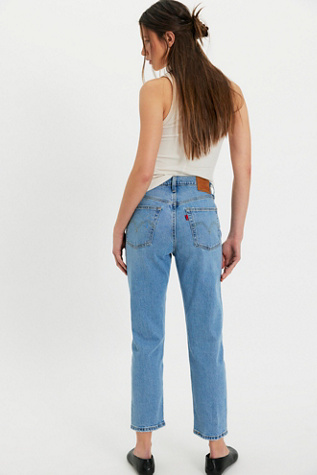 Levi’s 501 Cropped Jeans by Levi's at Free People in Light Wash, Size: 27