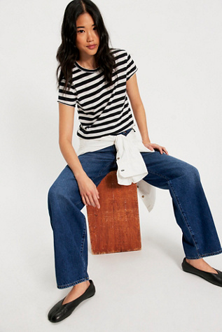 Levi's Baggy Dad Jeans at Free People in Dark Wash, Size: 29