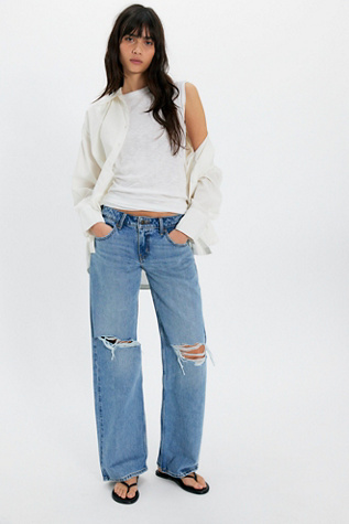 Levi's Low Loose Jeans at Free People in Light Wash, Size: 32
