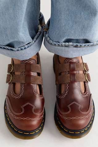 Chaussures Mary Janes 8065 Desert Rodeo Dr. Martens