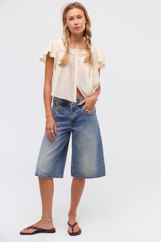 Levi's Super Baggy Jorts at Free People in Medium Wash, Size: 26