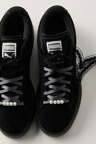 Puma Suede Bloom Sneakers