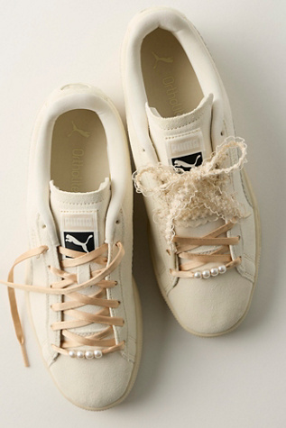 Puma Suede Bloom Sneakers