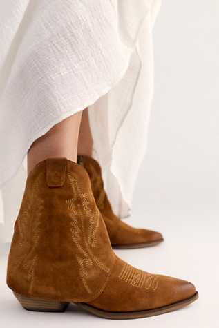 Asher Western Ankle Boots by Free People in Tan, Size: US 7