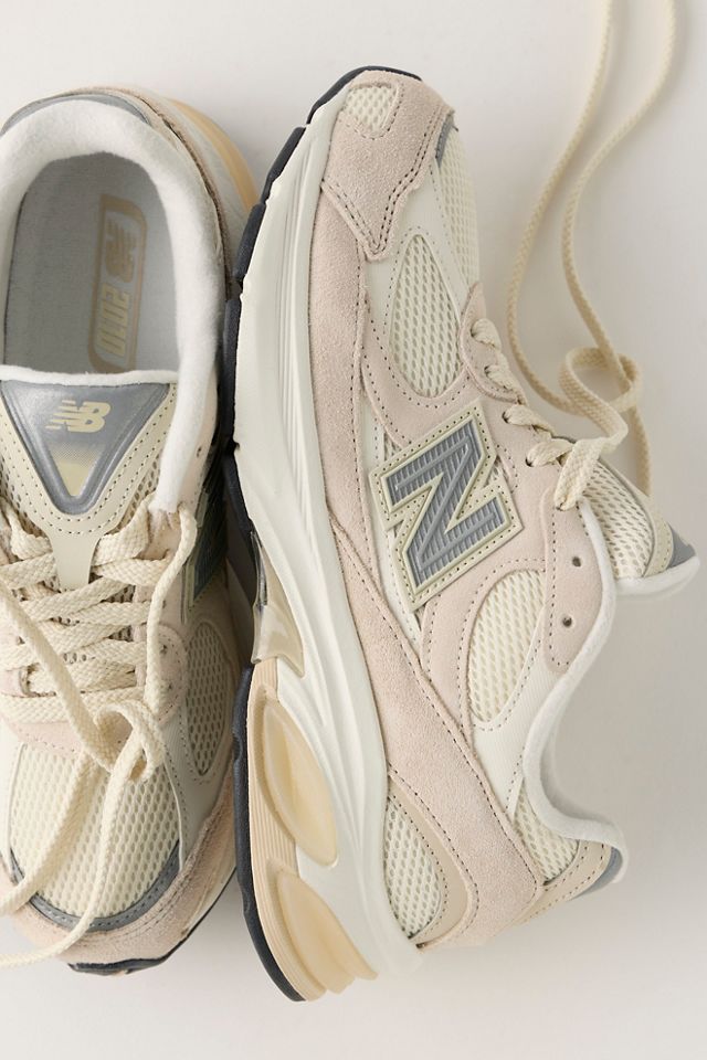 New Balance ABZORB 2010 Sneakers