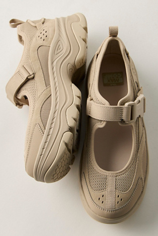 Teva Hurricane Ampsole Gaila Mary Janes
