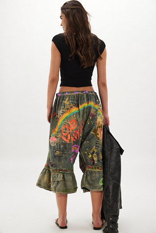 Magnolia Pearl Embroidered Cropped Jeans - thumbnail 2