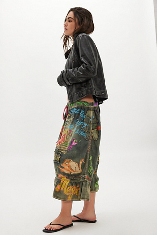 Magnolia Pearl Embroidered Cropped Jeans - thumbnail 3