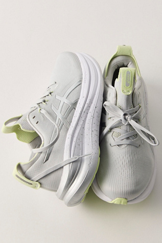 ASICS GEL-NIMBUS 28 PLATINUM Sneakers