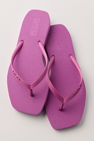 Going Coastal Flip Flops
