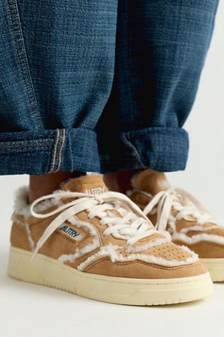 Autry Medalist Cozy Low-Top Sneakers