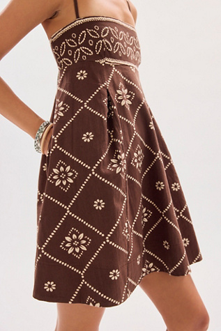 Женское платье Free People Sun Chaser Mini, цвет: Коричневый комбинированный — фото 5