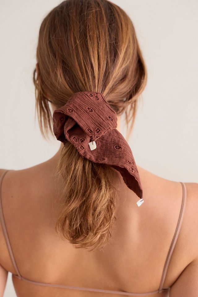 Atalia Square Scrunchie #5