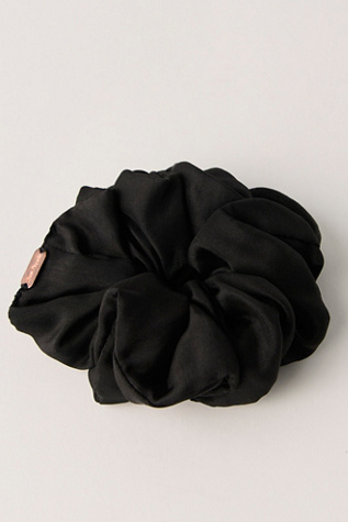 Leni Silk Scrunchie