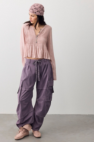 Женские брюки We The Free Reef Curved Twill Cargo, цвет: Aged Plums