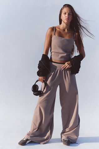 Hot Shot Strappy Set